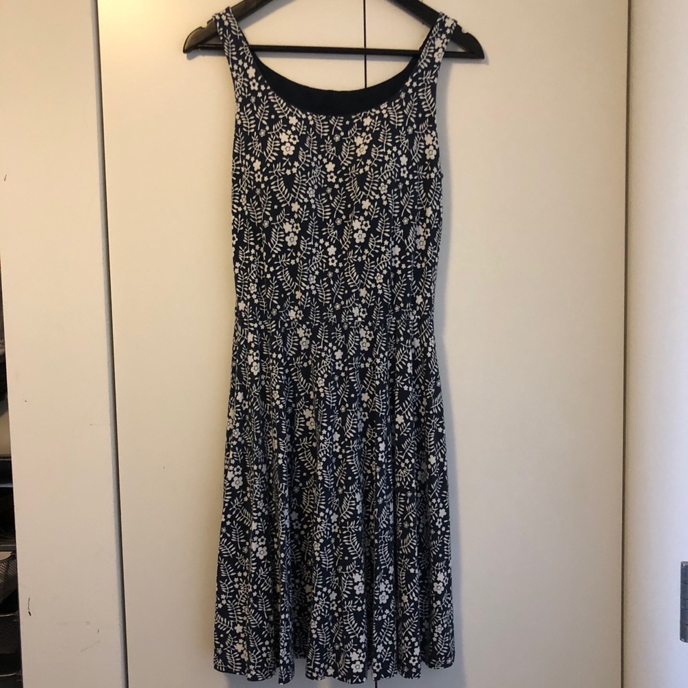 Uniqlo dress in size small